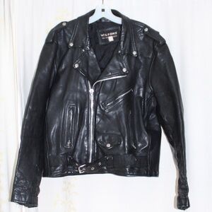 Vintage 80s 90s Wilsons Black Leather Zip Buckle Motorcycle Biker Jacket Men’s M